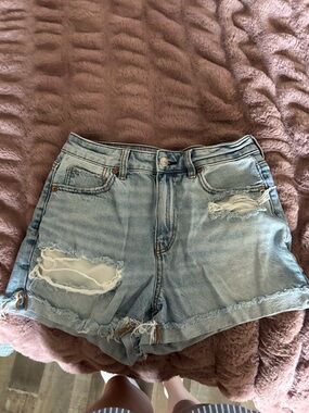 American Eagle Outfitters Light Wash Distressed Denim Shorts
